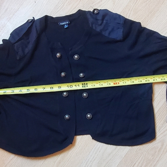 Torrid woman's size 4 cardigan - Picture 6 of 7